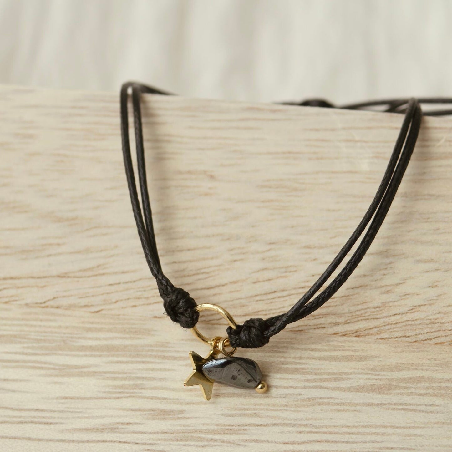 Armband met Gewaxed Katoen - "Weave Black" - Ster & Hematiet