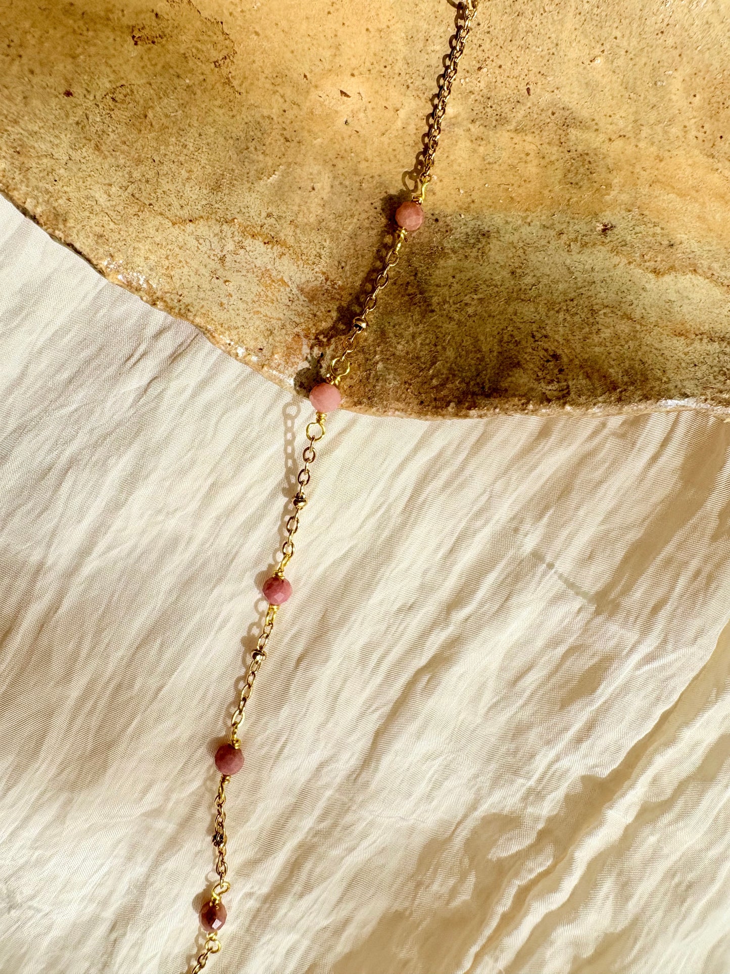 Armband 'Tiny Treasures' -Rhodoniet