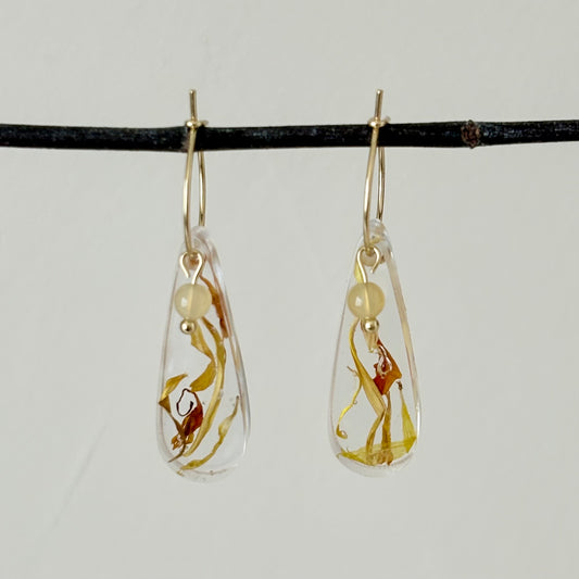 Florabelle oorbellen - Goudsbloem & Gele Opaal