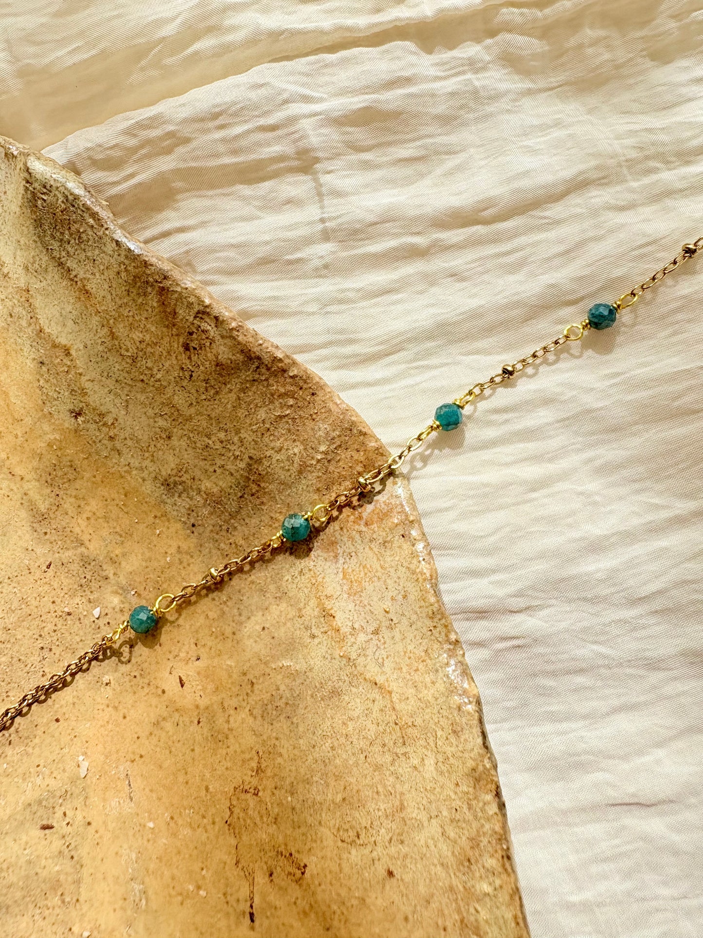 Armband 'Tiny Treasures' - Apatiet