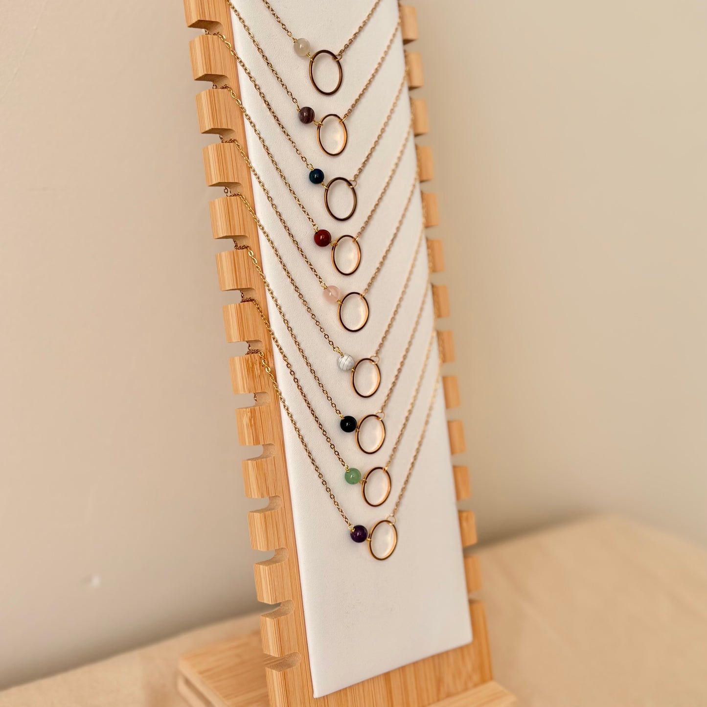 Gevulde display - Kettingen "Aurora"